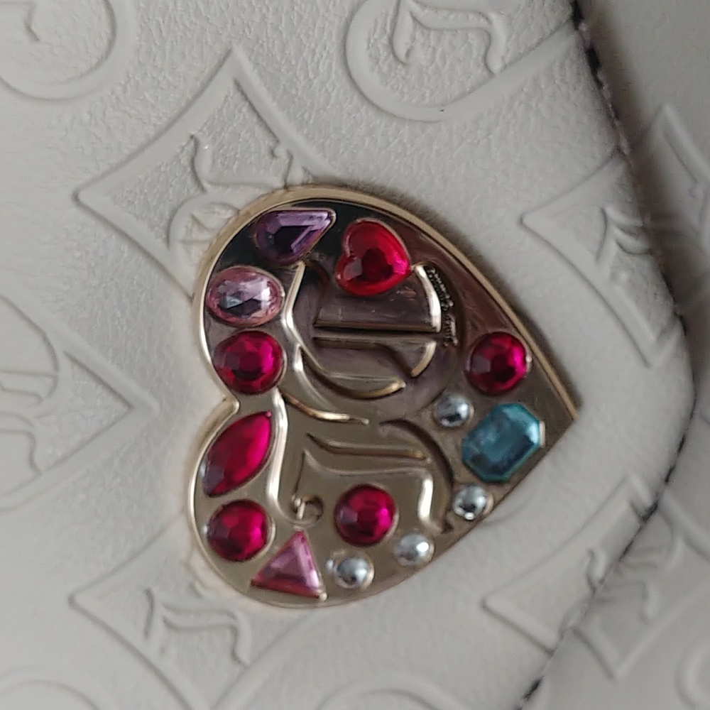 Juicy Couture GLITZ Wristlet - Picture 4 of 11